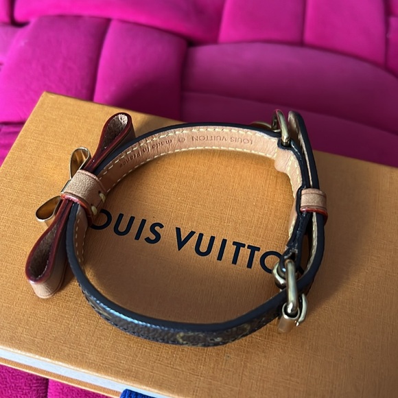 Louis Vuitton Dog Collar/Bracelet & Dust Bag - Picture 7 of 16